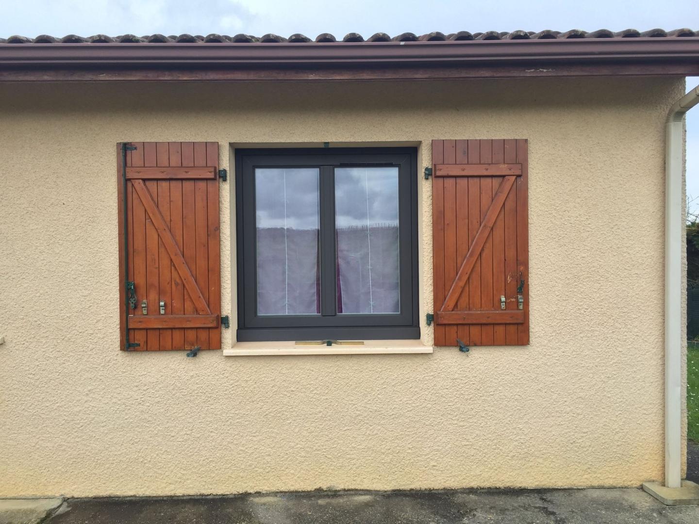 Decoferm assure la vente et l’installation de fenêtres dans le Morbihan et le Finistère