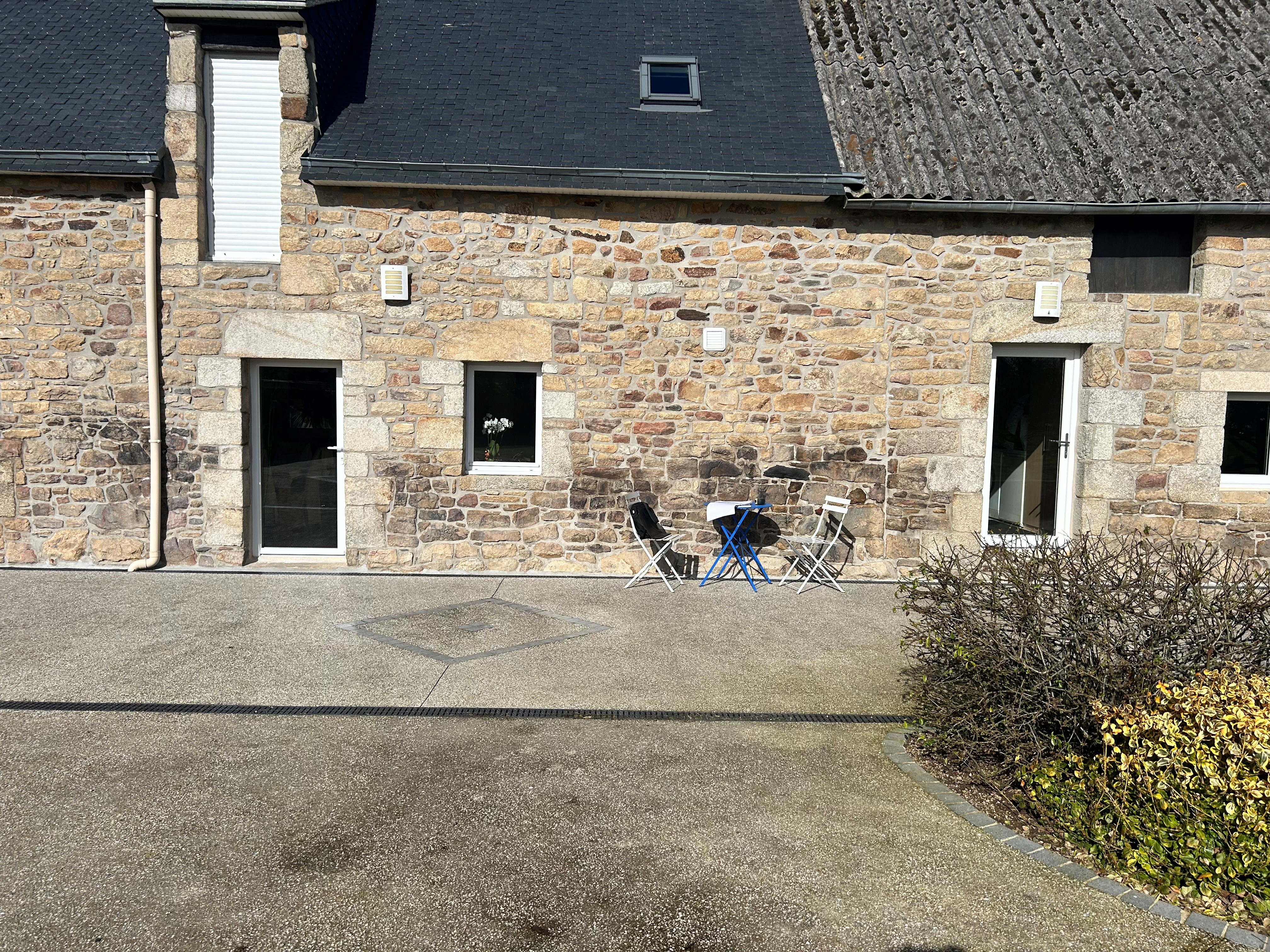 DECOFERM, fenêtres RPF FPEE marque Française, chantier à Languidic, à coté de Lorient, dans le Morbihan