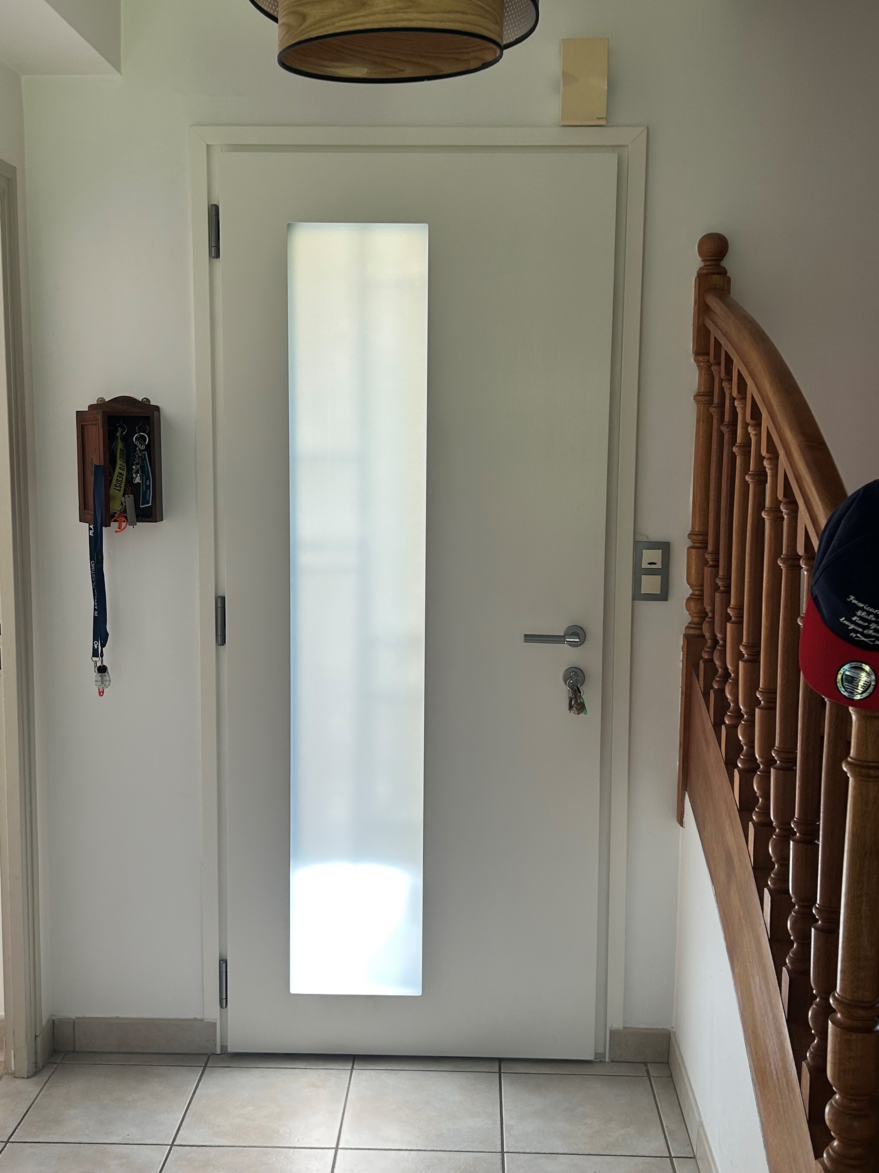 Decoferm, Porte d'entrée aluminium extérieur et bois intérieur avec un grand vitrage, Lorient Larmor-Plage Guidel Ploemeur Morbihan et Sud Finistère